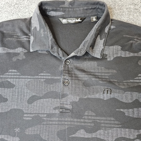 Travis Mathew Men's Beachside Stealth Camo Polo Shirt Size Medium Pima Cotton - Picture 1 of 8
